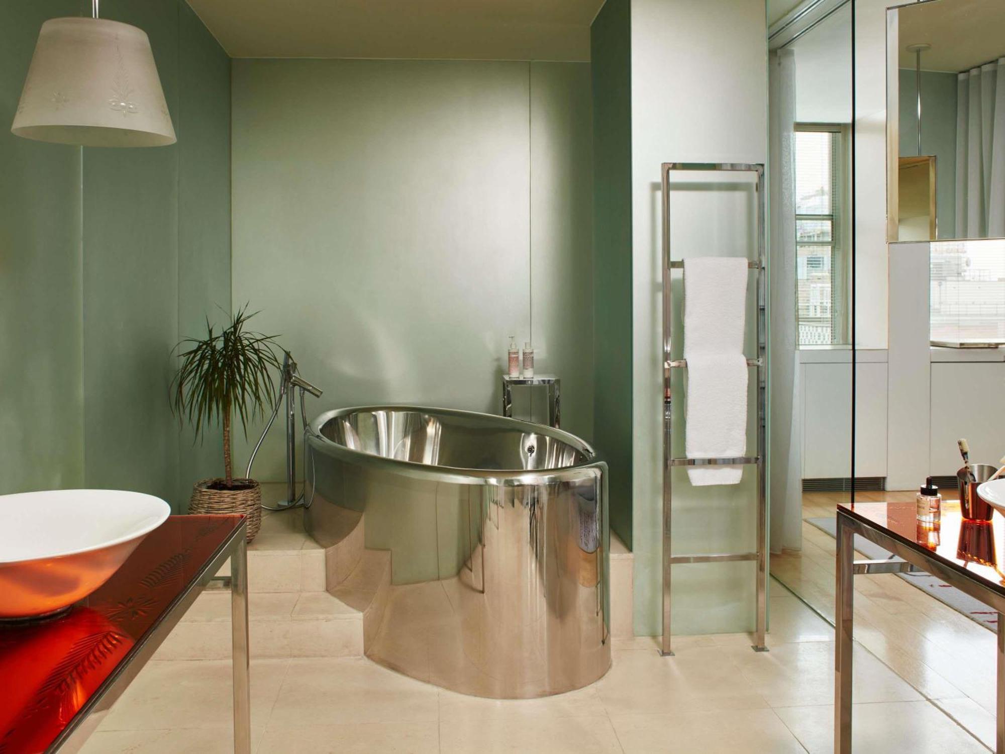 Sanderson 5*